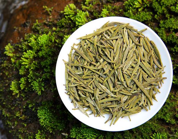 岩茶绿茶红茶白茶各种茶的特性,白茶绿茶岩茶普洱红茶哪种更养生