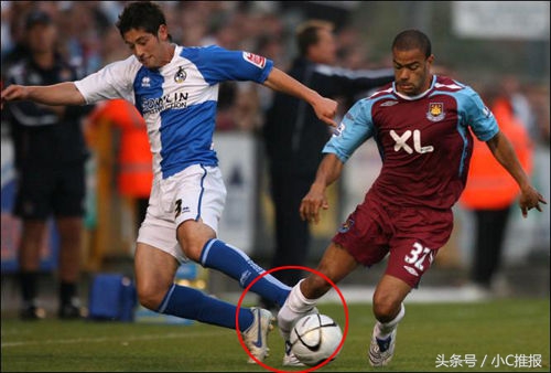 足球场上令人毛骨悚然的受伤场面,足球受伤恐怖瞬间剪辑