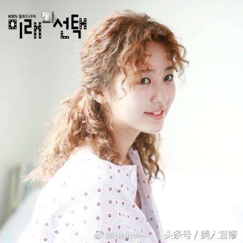 隐形烫全烫卷发发型图片,烟花烫卷发男生发型