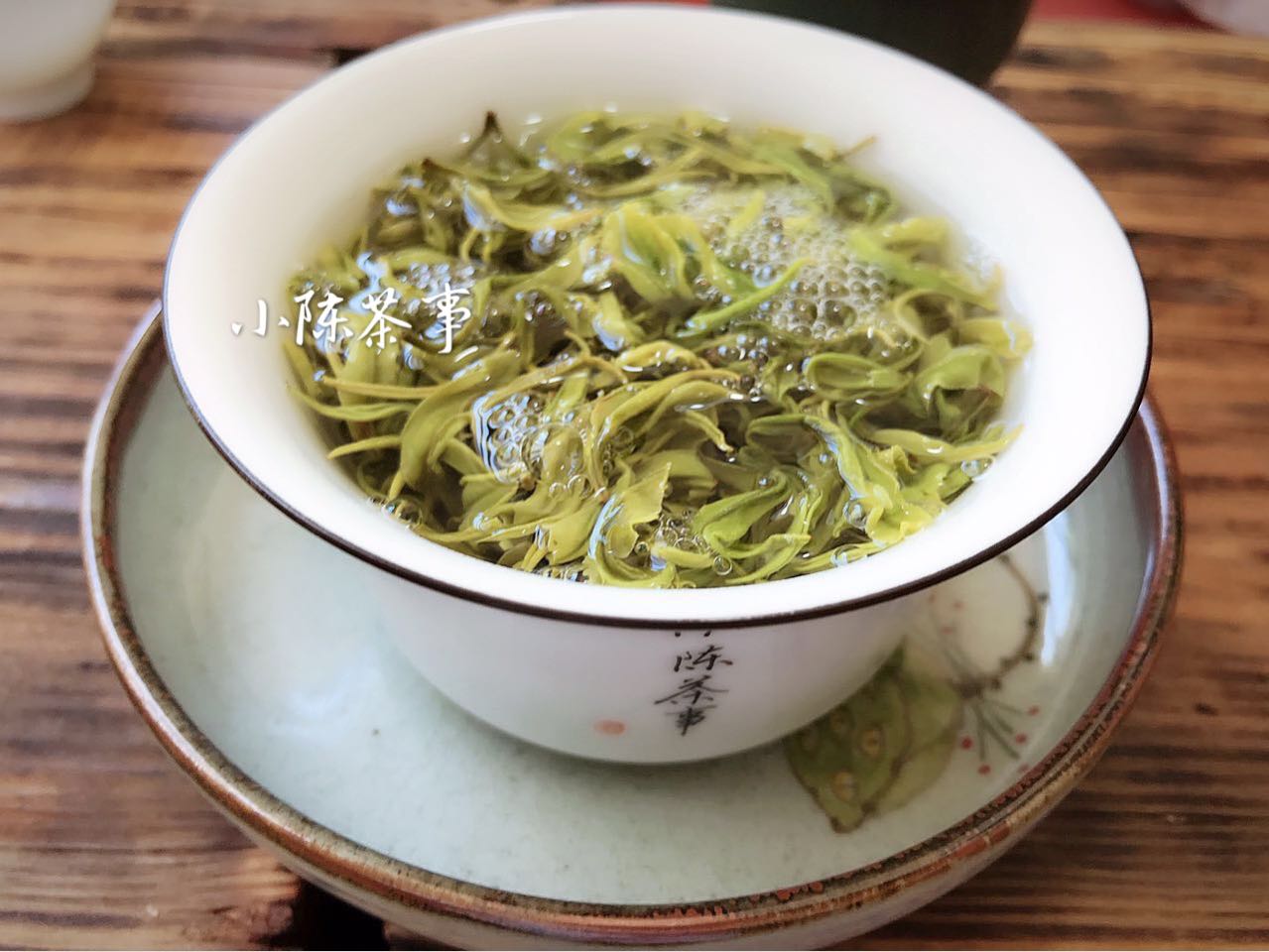 岩茶绿茶红茶白茶各种茶的特性,白茶绿茶岩茶普洱红茶哪种更养生