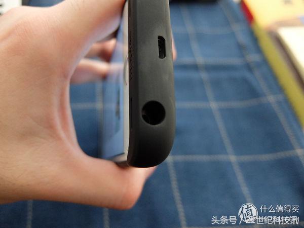 再也不想携带移动电源，又想iPhone电力满满？你可以这样做