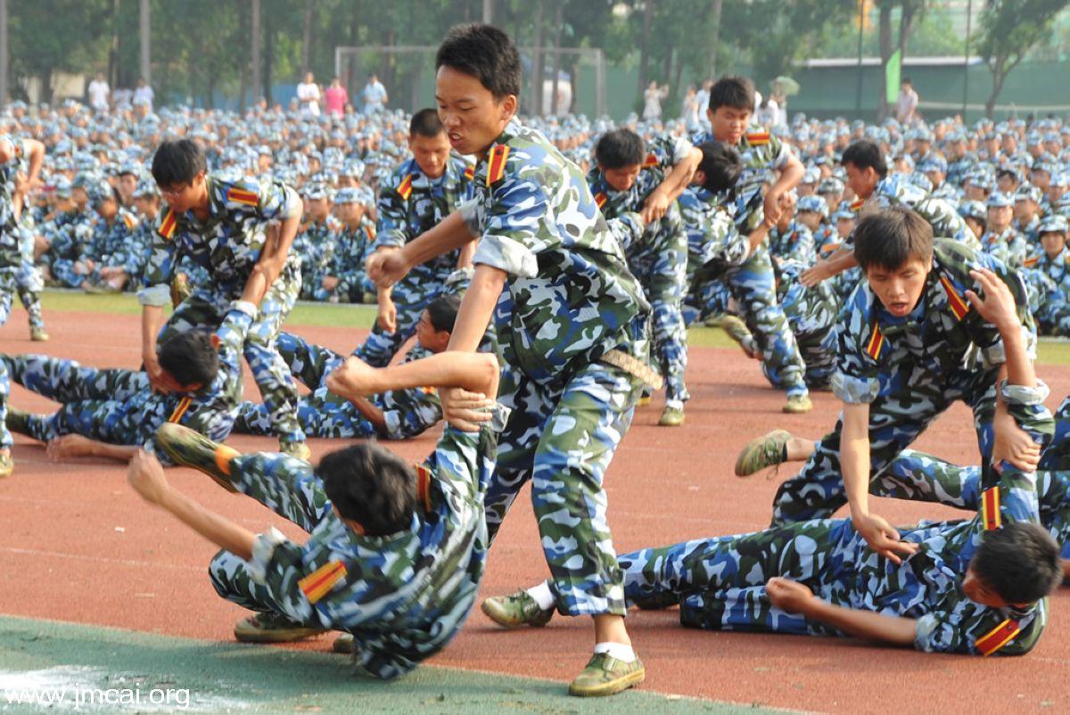 中学生军训的意义与重要性,军训教官调皮的重要性