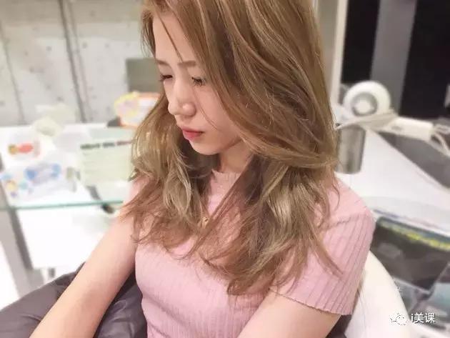 冰雪女王侧马尾编发教程从左到右,侧编发加后方鱼骨辫优雅盘发