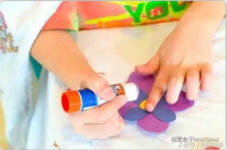 教师过节不收礼呀，收礼只收小贺卡呀，小贺卡！