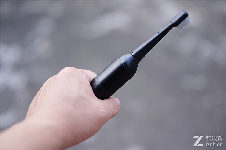 有了它再也不用为刷不干净牙烦恼oralshark声波电动牙刷K117-B