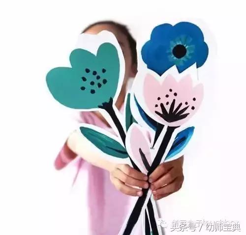 教师过节不收礼呀，收礼只收小贺卡呀，小贺卡！