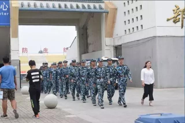鍐涜惀宀佹湀閲庤惀璁粌瑙嗛,閮ㄩ槦杩峰僵鐢熸椿瑙嗛