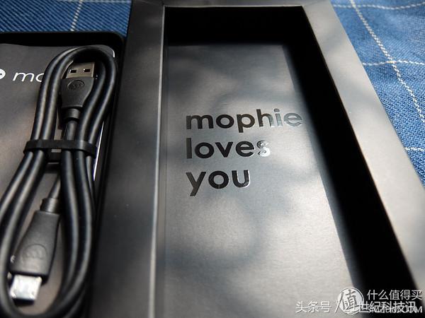 再也不想携带移动电源，又想iPhone电力满满？你可以这样做