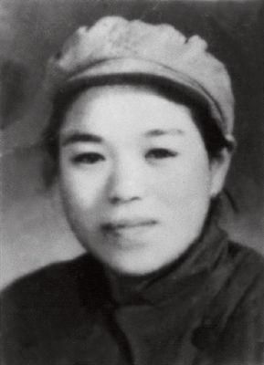 日本女兵二战后不肯自杀，用自己替日本人还债，到死不肯回日定居