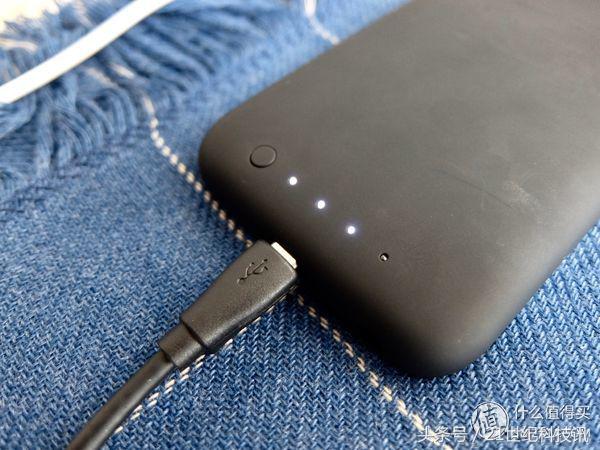 再也不想携带移动电源，又想iPhone电力满满？你可以这样做