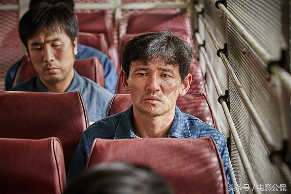 看完韩国五部顶级黑帮片,必看的5部韩国黑帮电影