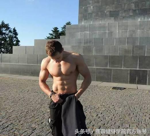 不是瘦子想要增肌喝哪种粉,初学者增肌喝什么粉