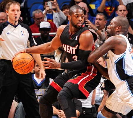 韦德和艾弗森谁的突破能力更强呢,韦德和艾弗森和安东尼