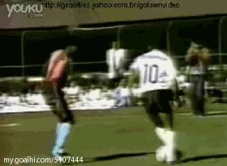 球迷学库里过人,99%的人都不知道的篮球技巧