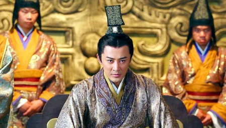 皇姐跟皇帝一宠妃联婚被拒，却被另一宠妃捡漏，其子被废悔青肠子