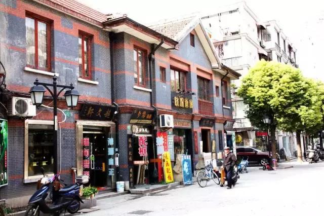 新乡必吃十大特点小吃步行街,舌尖上的古街美食街