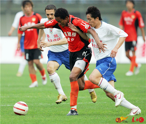 中国足球外援维森特,勿无私足球