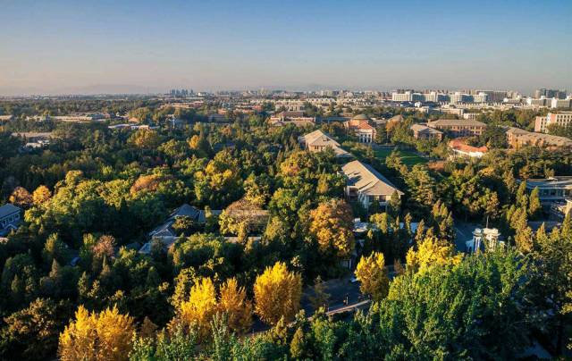 红烛曳曳照群芳——清华园里的尊师重教史话