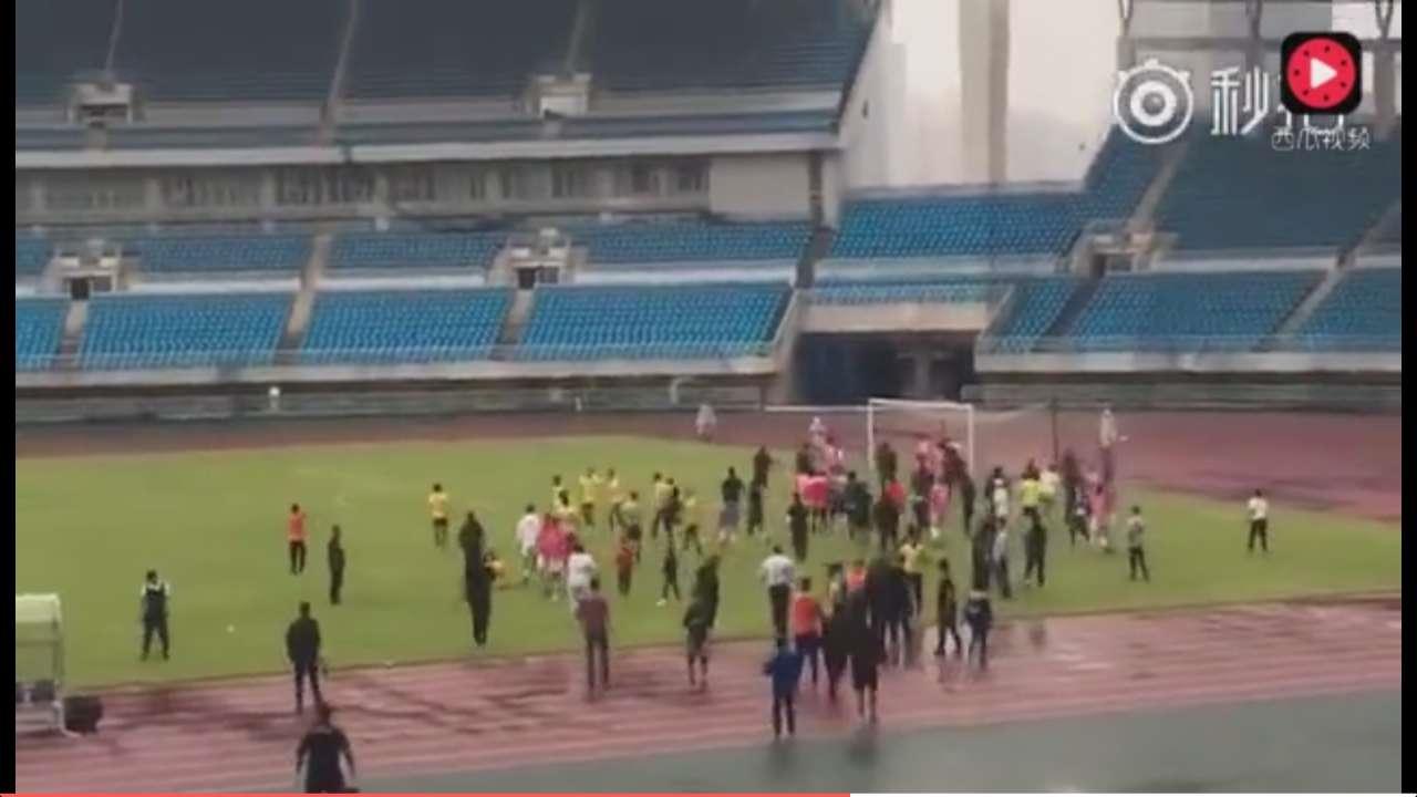 中国业余足球打架斗殴事件,中国业余足球场上打架事件