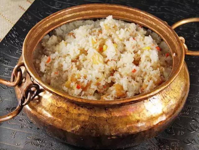 新乡必吃十大特点小吃步行街,舌尖上的古街美食街