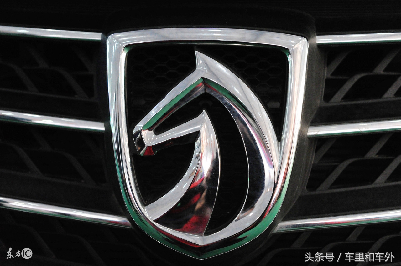 野马法拉利保时捷车标的区别,法拉利和野马的标志怎么区别