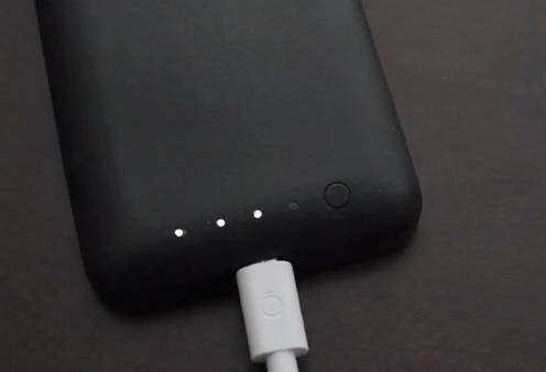 苹果20w充电头可以充airpodspro,iphone公开版和airpods套装版