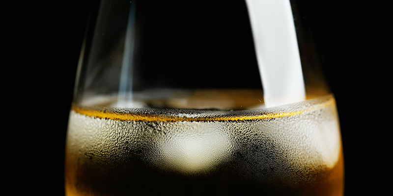 白葡萄酒饮用步骤,白葡萄酒兑什么喝