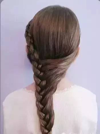 宝妈儿童编发之个性马尾辫编法,超级简单的儿童编发