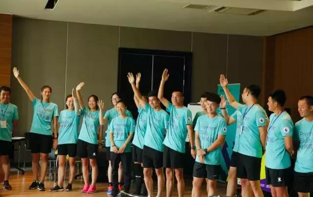 学转英超基层足球教练培训开班,学转英超教练员