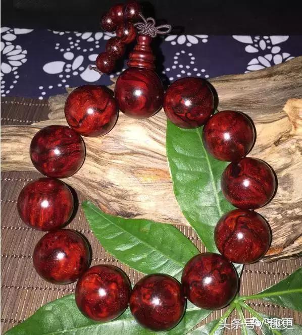 小叶紫檀盘玩放密封袋吗,小叶紫檀手串自然放置还是密封