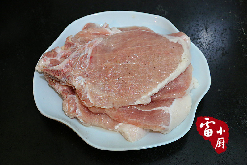 怎么腌原汁原味的猪排,怎么腌猪排炸出来鲜嫩多汁