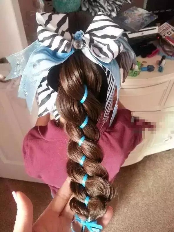 宝妈儿童编发之个性马尾辫编法,超级简单的儿童编发