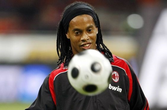 小罗世界级停球,单车过人集锦100例