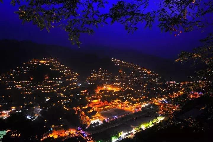 国庆节节成都五日游攻略,元旦成都出发两天一夜旅游攻略