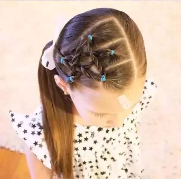 宝妈儿童编发之个性马尾辫编法,超级简单的儿童编发