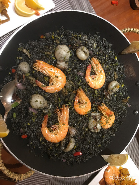 超级好吃的西班牙海鲜饭,美食攻略西班牙海鲜饭