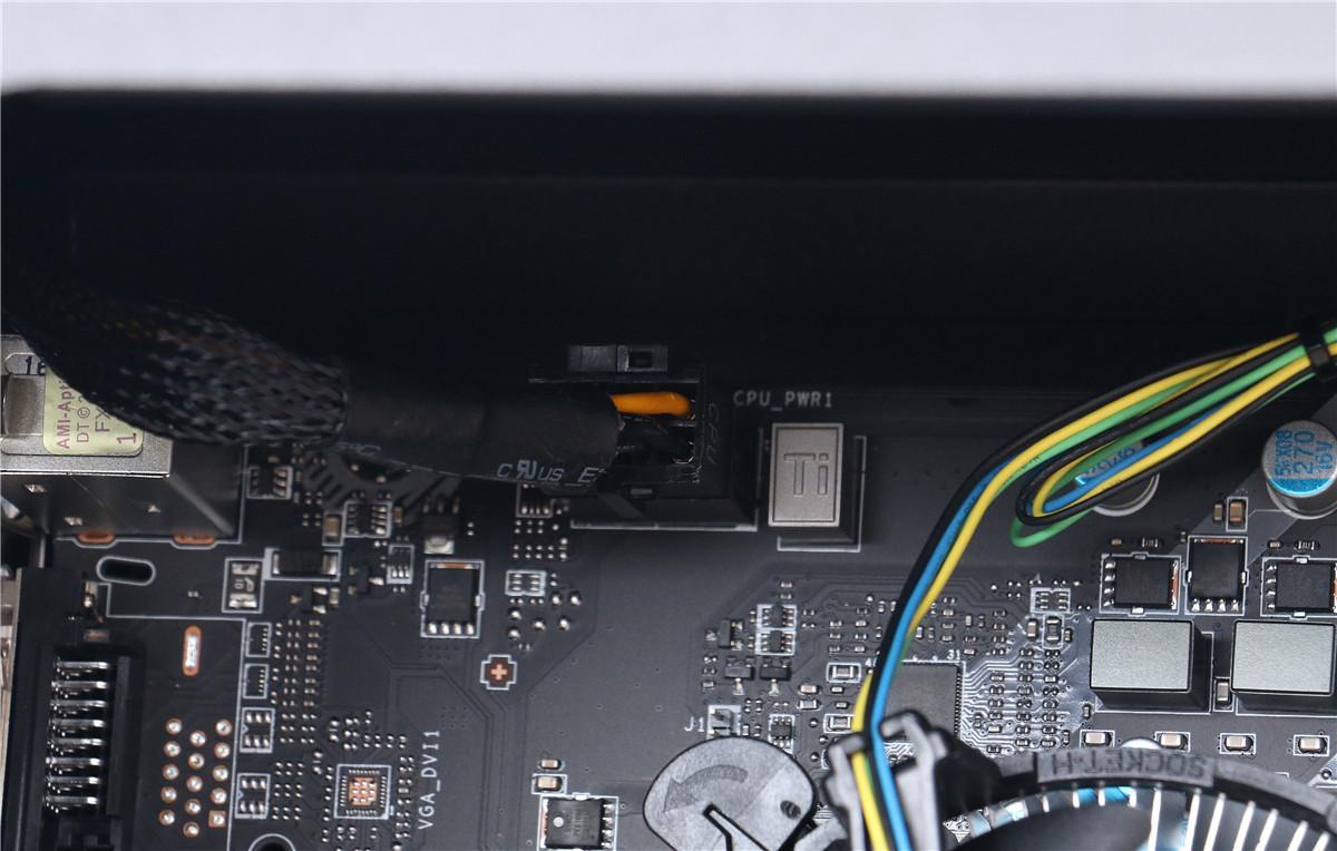 电脑怎么用光盘重新装机详细步骤,电脑重装系统教程win7一键装机