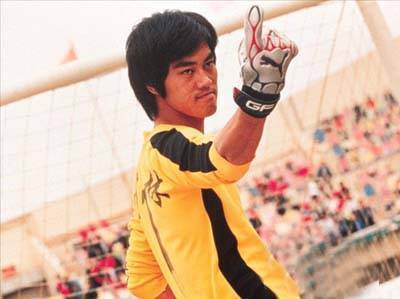 周星驰电影的配角都令人印象深刻,脸熟却叫不出名的男配角