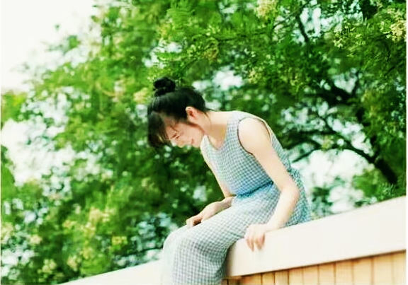 你总说梦想遥不可及,你一直抱怨梦想遥不可及