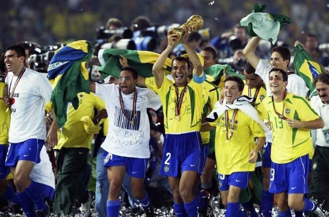 02年五星巴西,02巴西队有多强