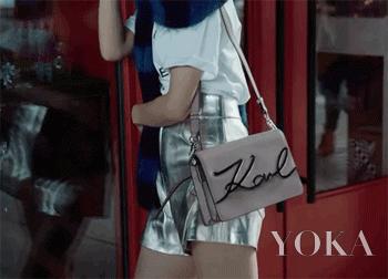 在路边拍照怎么摆姿势好看蹲着,在路边拍扭腰视频