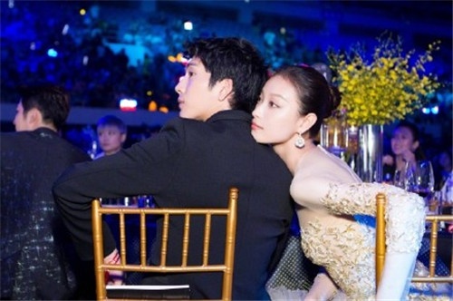 霍建华林心如罕见同框秀恩爱,霍建华林心如手挽手一片尖叫声