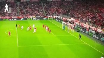 利物浦欧冠绝杀巴黎,利物浦欧冠任意球贴地斩