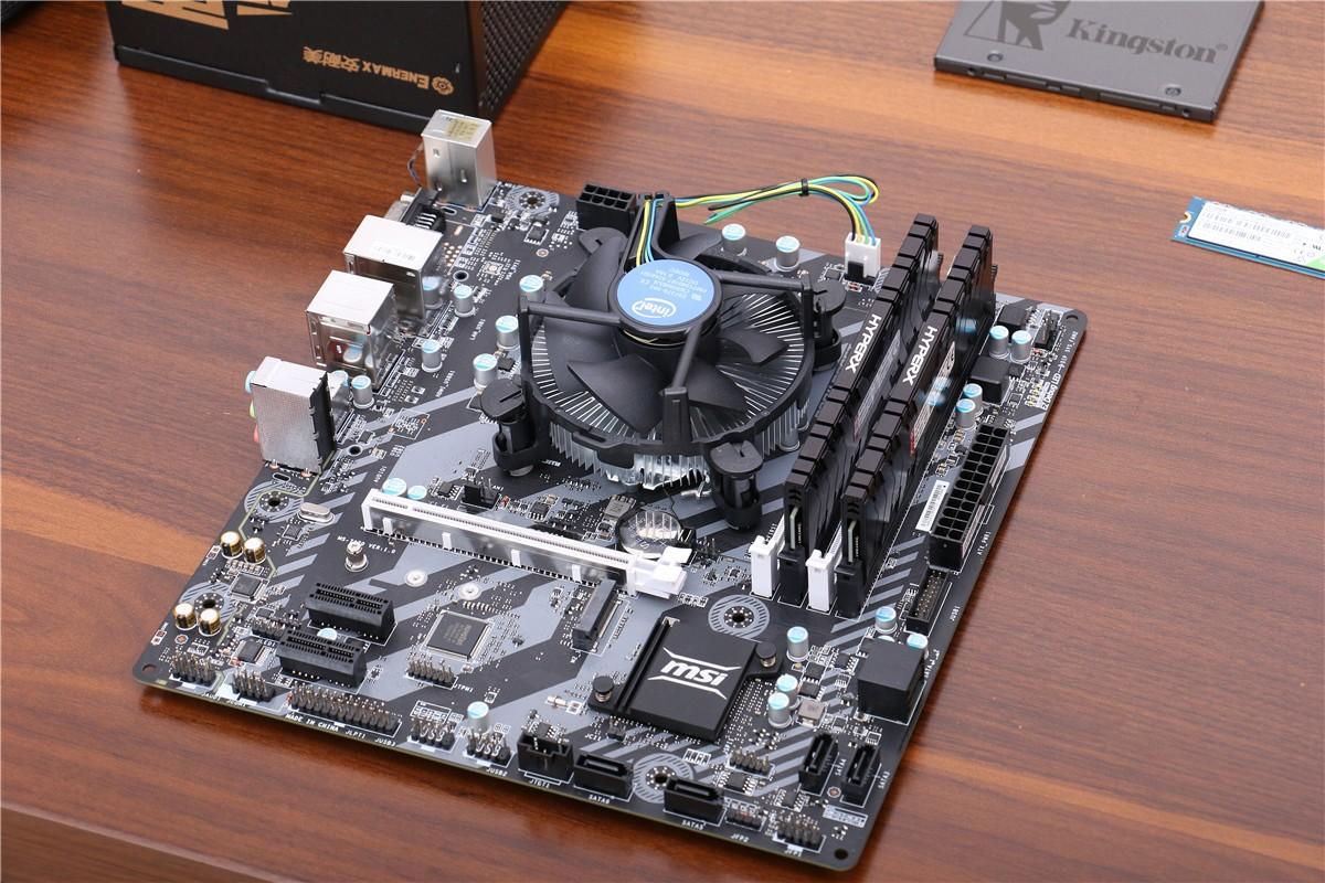 电脑怎么用光盘重新装机详细步骤,电脑重装系统教程win7一键装机