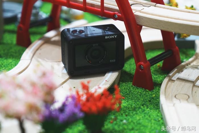 索尼黑卡rx0ii,索尼发布的第一代黑卡rx0