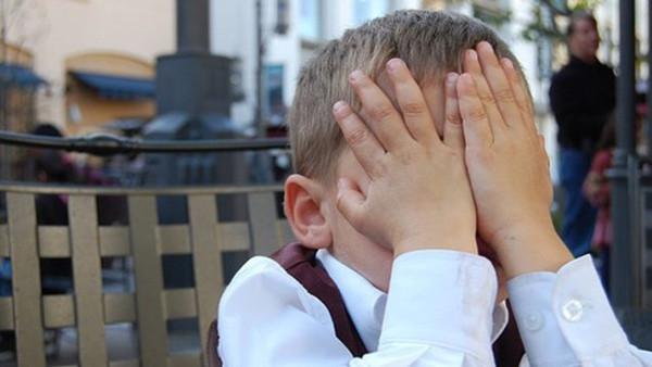 为争一口气，我在童装店硬是“逼”哭了孩子