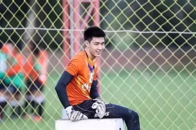 足球肌肉帅哥,足球运动员肌肉top10