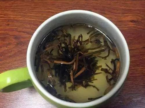 农村一种草，称天然的抗生素，可以消除各种炎症！