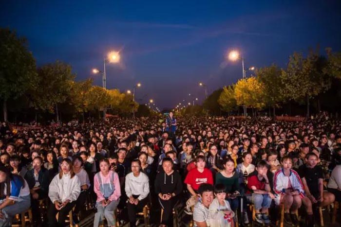 山东商务职业学院文艺汇演,山东商务职业学院2022迎新直播