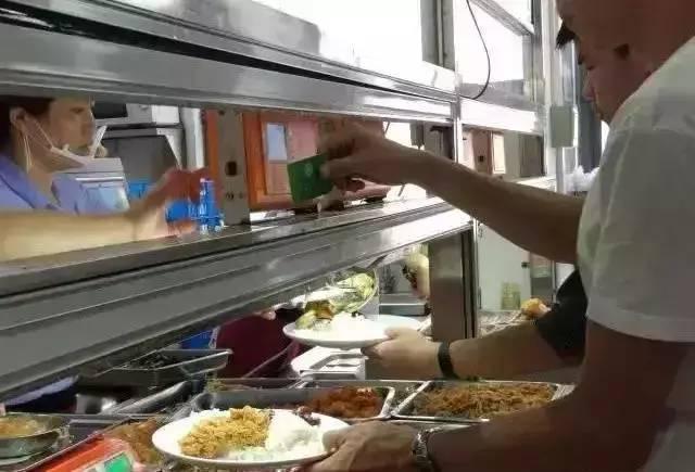 “谢谢你爱我，谢谢你一直都在”看完泪奔！